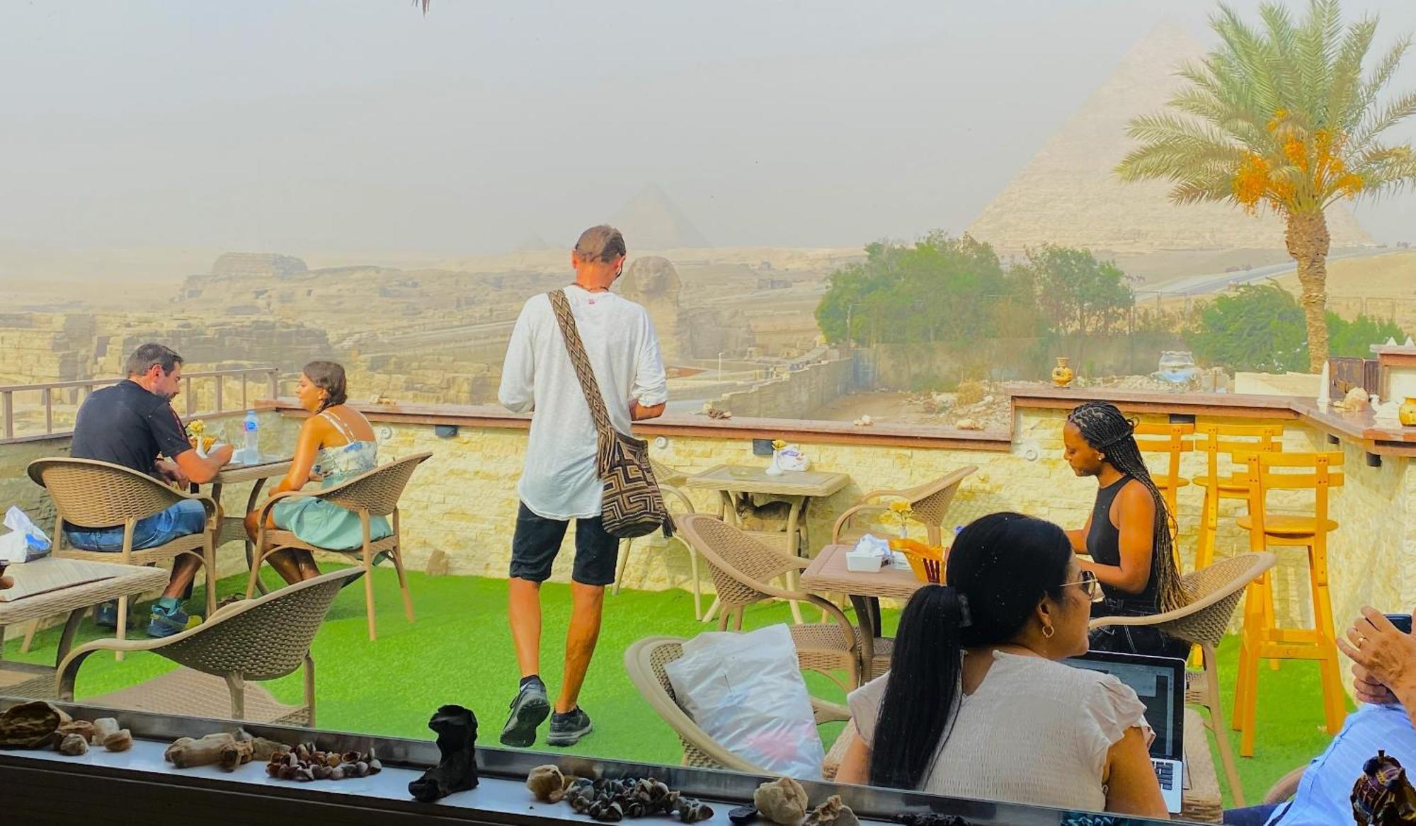 Seven Pyramids Panoramic View Inn Kafrat al Jabal Экстерьер фото